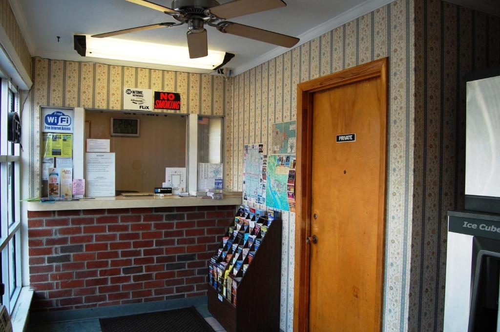 Towne Motel 알렉산드리아 외부 사진