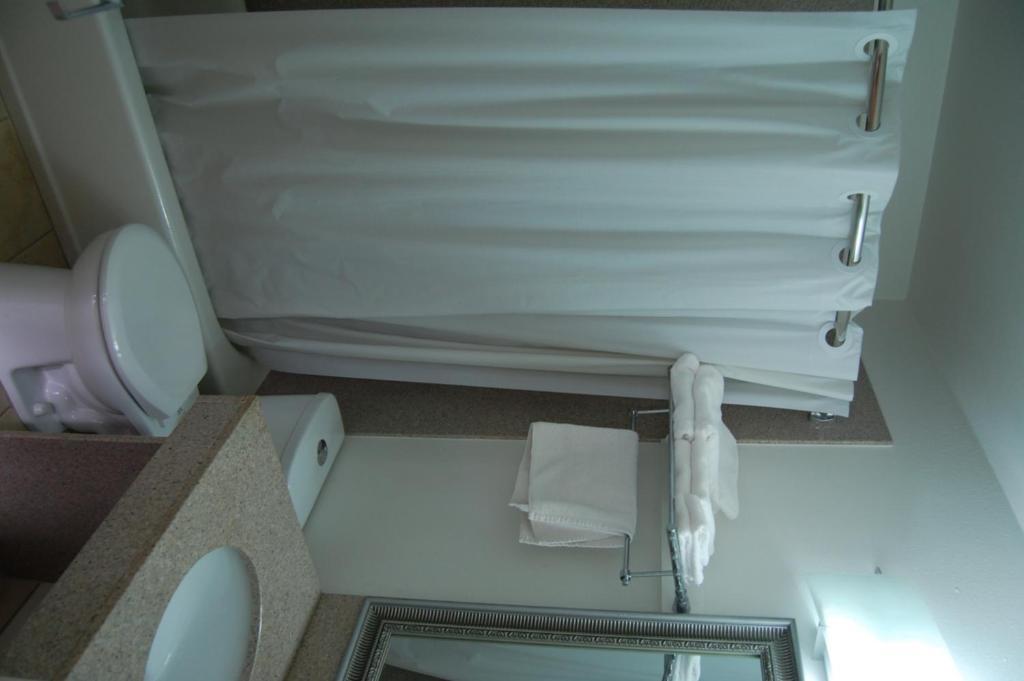 Towne Motel 알렉산드리아 객실 사진